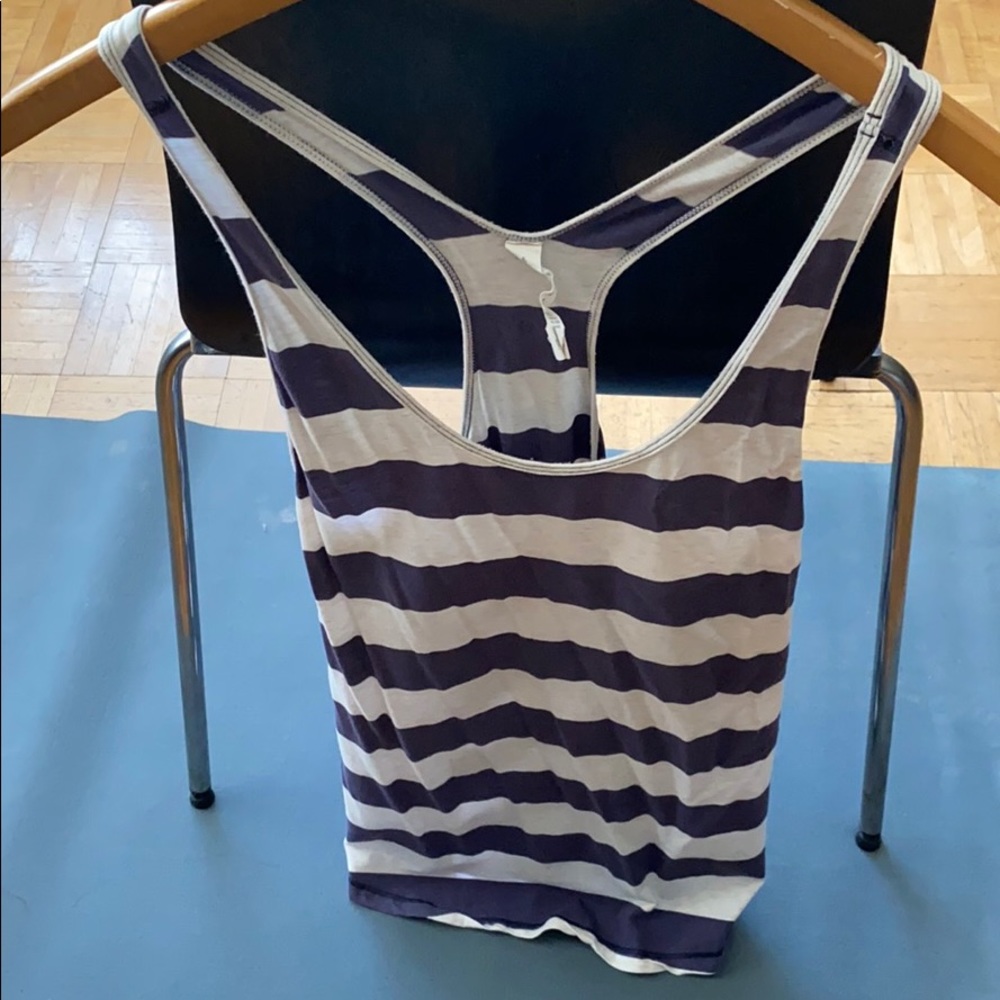 Lululemon Tank Top Size 6 Great Condition